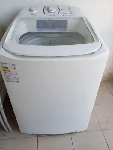 Máquina de lavar roupa Eletrolux 13 kilos