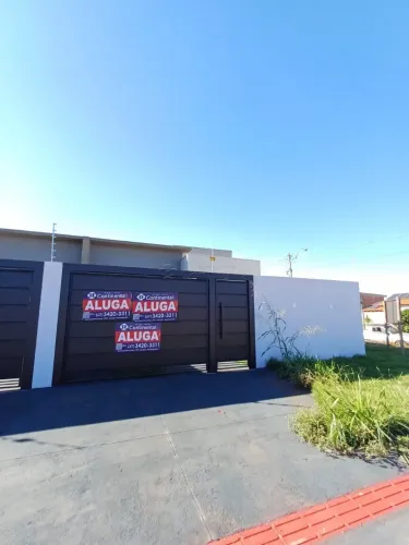 Casa Residencial para Locação ou Venda em Dourados-MS