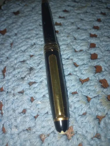 Caneta montblanc germany preta c dourado original