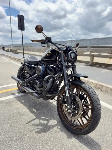 Harley-Davidson Roadster 1200CX - PREMIADA EM CONCURSO HD