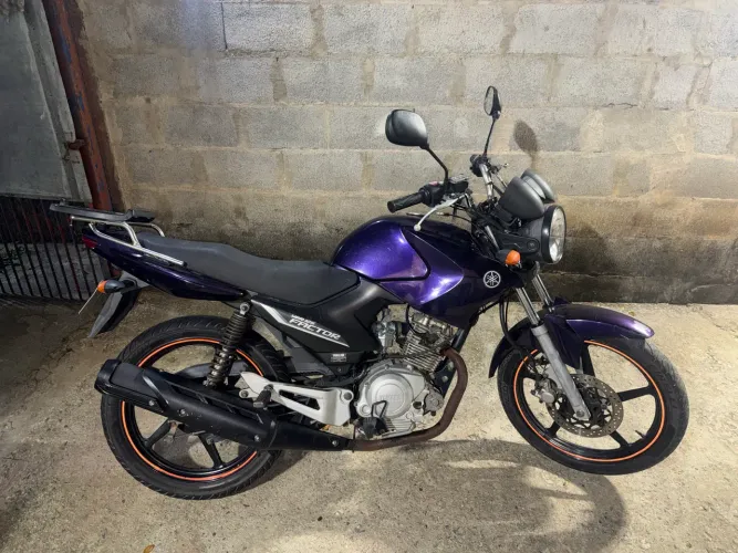 Moto YBR 125 Muito conservada