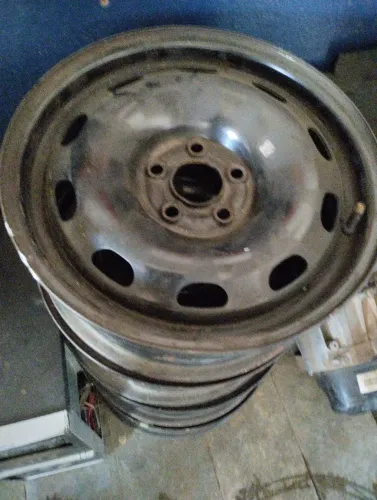 Roda 15 Volkswagen 5 furos