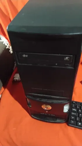 Cpu com teclado ,monitor e mouse w10
