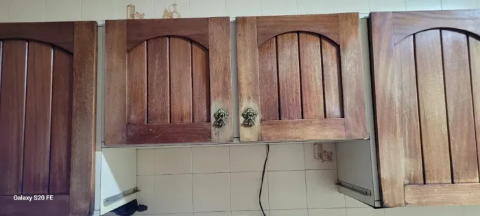 Lindo Jogo de Armários Aéreos Rústicos para Cozinha