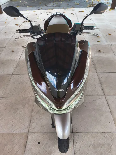 Linda PCX DLX extra estado de zero