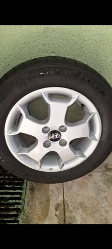 Roda hb20x hyundai