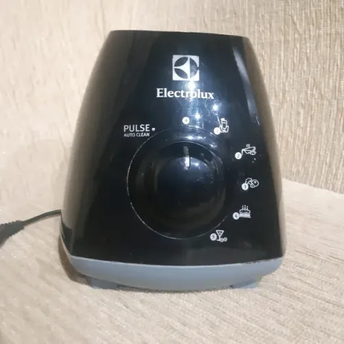 Liquidificador Eletrolux BBR20 - 127V - sem o copo
