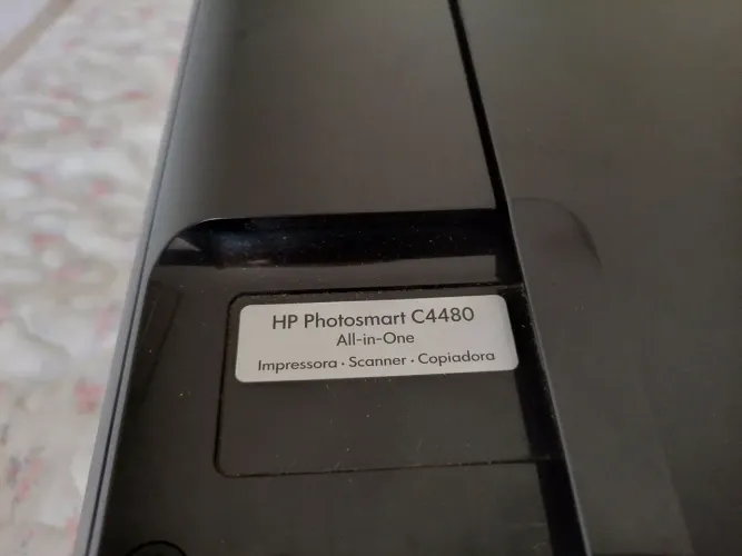 Impressora multifuncional HP C4480 - Defeito
