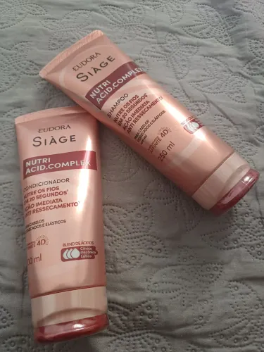 Kit shampoo + condicionador Eudora Nutri Acid