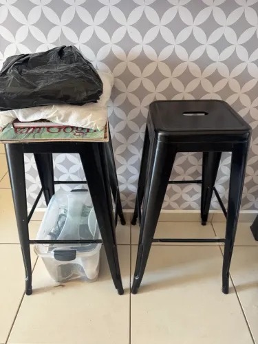 2x Banqueta alta preta 