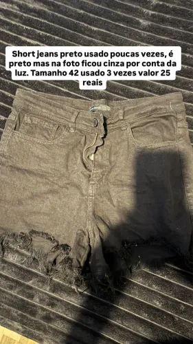 Roupas praticamente novas
