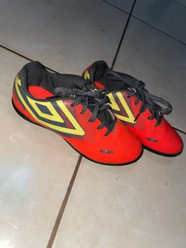 Chuteira Umbro Original