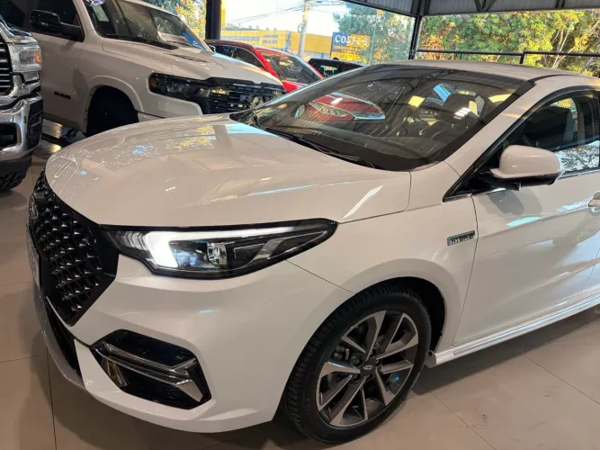 Chery Arrizo 6 PRO 1.5 Turbo (híbrido) 2025
