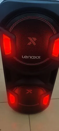 Caixa de som Lenoxx 1600w com bateria Moura inclusa