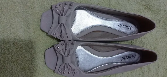 Sapatos femininos usados 