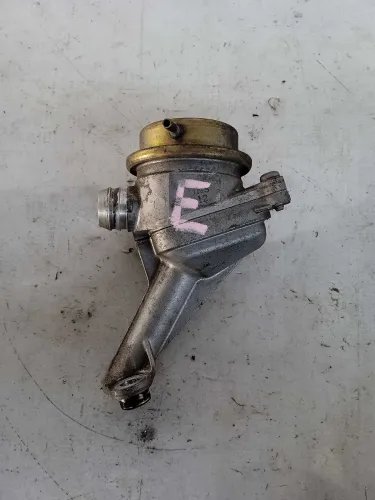 Válvula Recirculadora Gases Esquerda Mercedes-benz Clk430 00