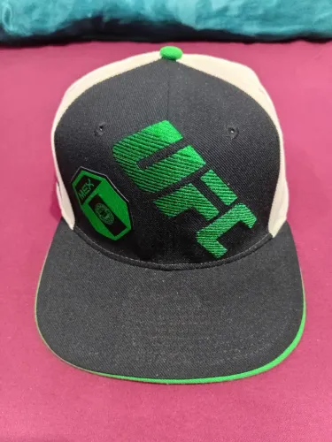 Boné Reebok UFC MMA Aba Reta
