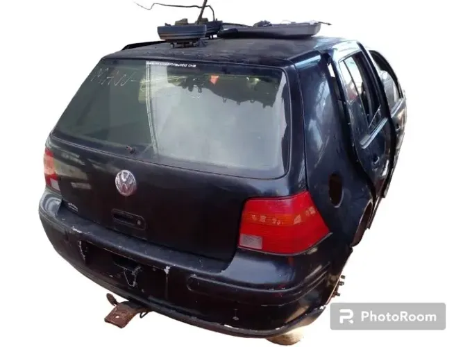 Sucata Golf Sapão 2000