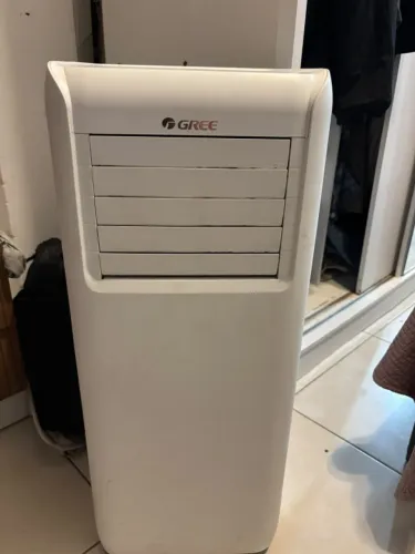 Ar Condicionado Portátil Gree Aovia GPC10AP-A6NNA1A - 10.000 BTUs - Frio - 127V