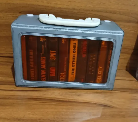 maleta porta fitas k7 (10 fitas lacradas)