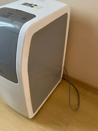 Ar condicionado portátil Eletrolux 12.000 BTUs