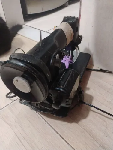 Máquina de costura Singer