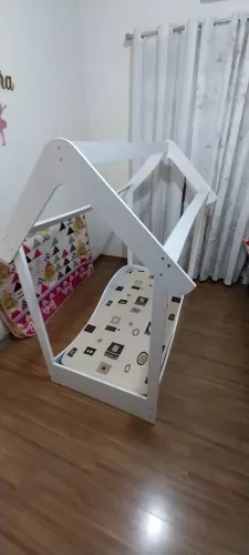 Cama montessoriana / Cama infantil