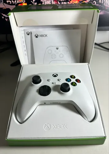 Controle sem Fio Xbox Robot White - Compatível com Xbox, PC, Android e iPhone