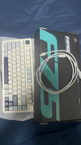 Teclado Mecânico Aula F75