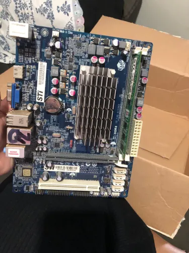 Kit Placa-Mãe AMD C-60 + Memória DDR3 + Fonte STI