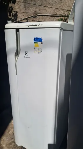 Geladeira electrolux + frete gratis