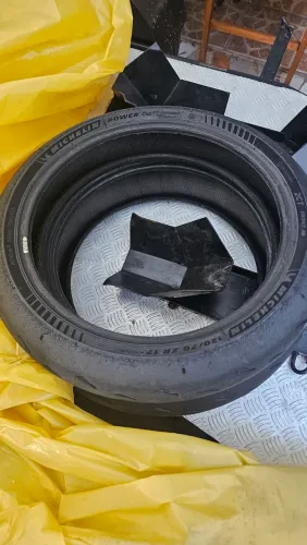 Power cup2 120/70-17 e 180/55-17