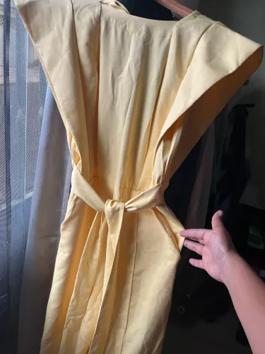 Macacão amarelo veste 38/42 38$ retirada Bequimão