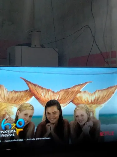 Tv tcl semi nova