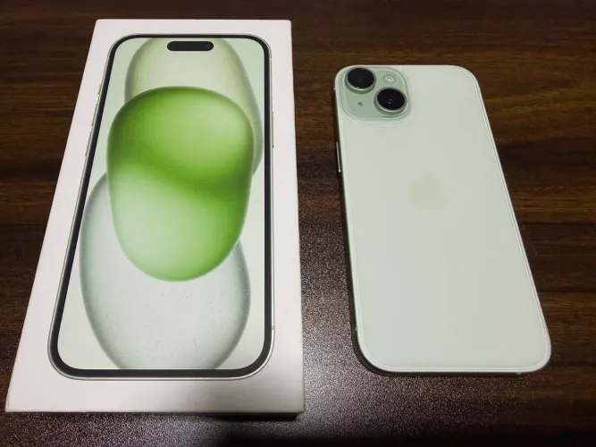 Apple IPhone 15 - 126GB - Verde