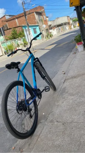 Vendo bicicleta aro 29 toda boa e troco por video game 