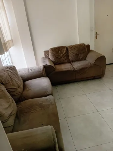 Vendo 2 sofás por 200