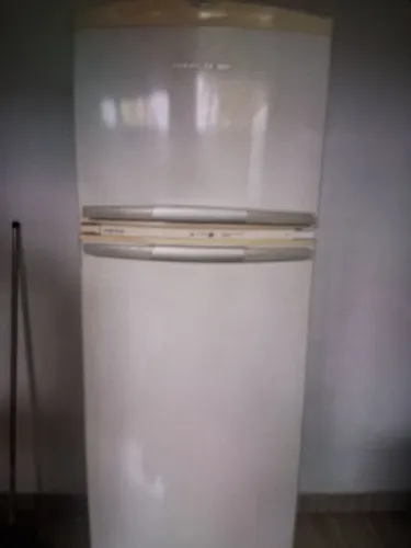Vendo geladeira brastemp