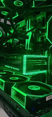 Placa de Vídeo RTX 4060 Ti Asus Rog Strix 8GB OC GDDR6 - Placa topo de linha!