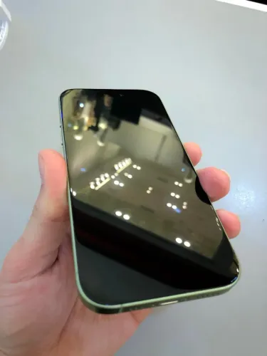 iPhone 17 256Gb (normal cor sálvia)