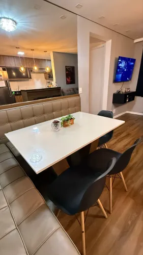 Mesa com cadeiras 