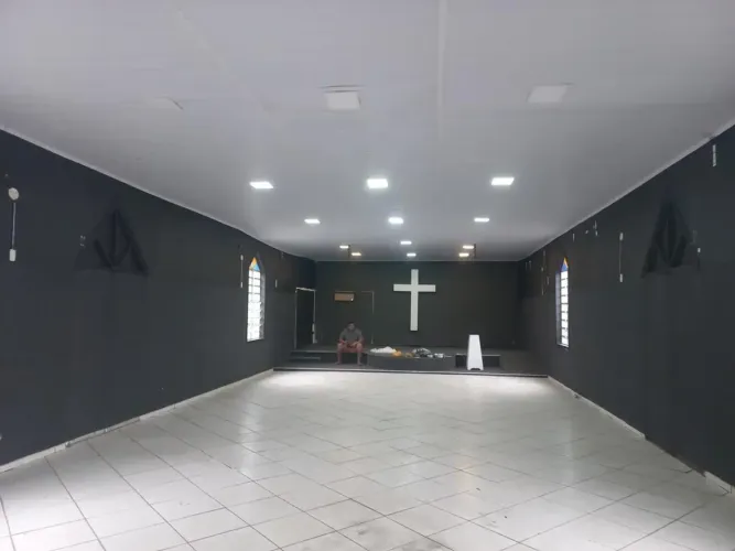 SALÃO COMERCIAL / TEMPLO RELIGIOSO PARA LOCAÇÃO  BAIRRO RETIRO - VOLTA REDONDA/RJ
