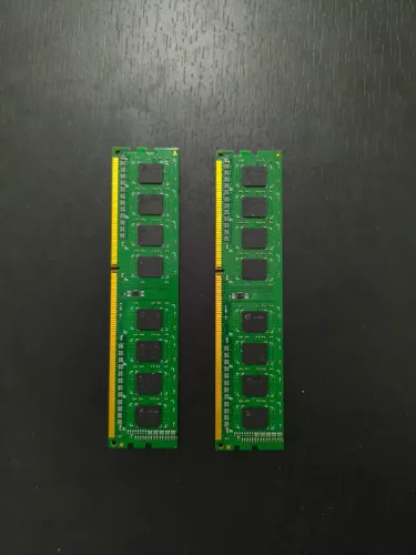 Kit 2 Memórias RAM DDR3 1600MHz 8GB (2x4GB)
