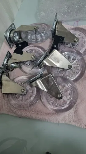 Kit de Rodinhas para Móveis