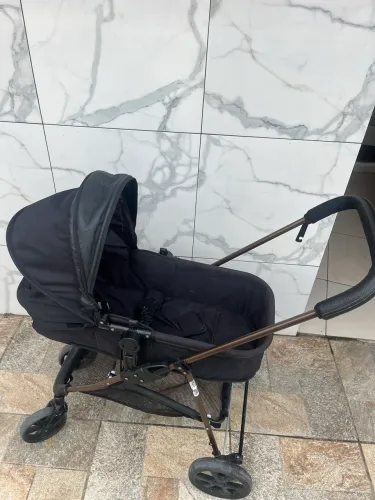 Carrinho de bebê Galzerano