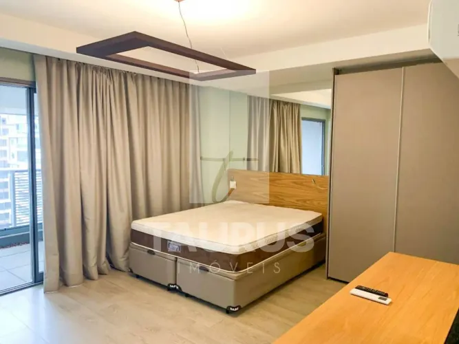 Studio mobiliado para alugar, com 1 quarto, 1 vaga, no Brooklin, São Paulo-SP.