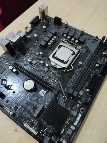 Kit Intel i3 10th + H510M H Gigabyte 