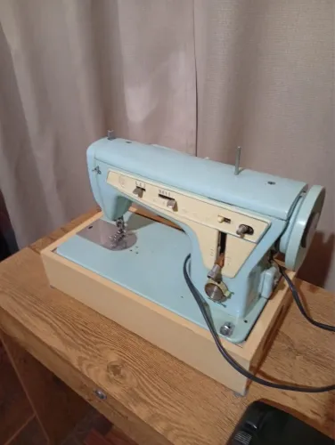Máquina de Coser Singer Zig Zag 