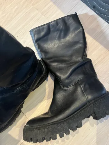 Bota cano médio arezzo 
