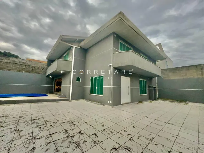 CASA com 4 dormitórios à venda por R$ 1.100.000,00 no bairro Parolin - CURITIBA / PR